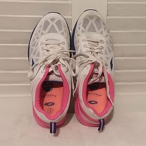AVIA  Cantilever Athletic Shoes